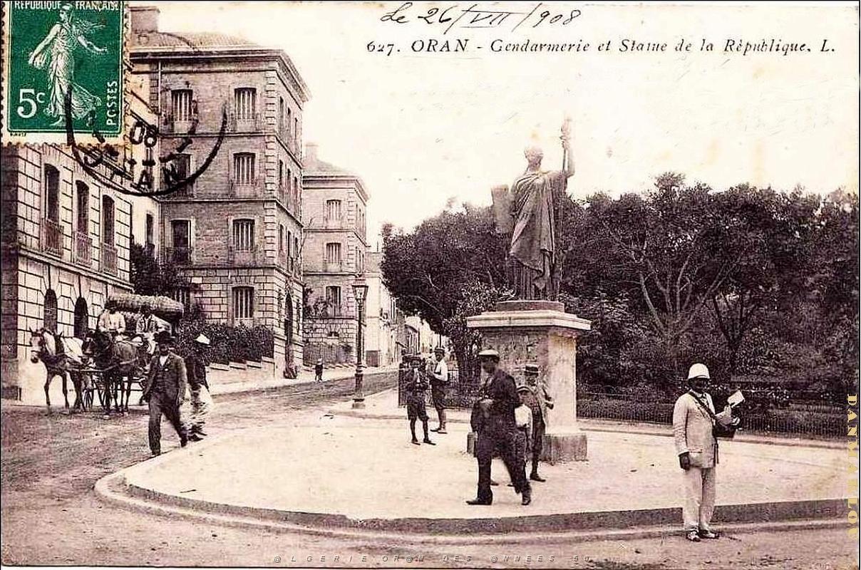 CA f- 004- Square Garbe.jpg